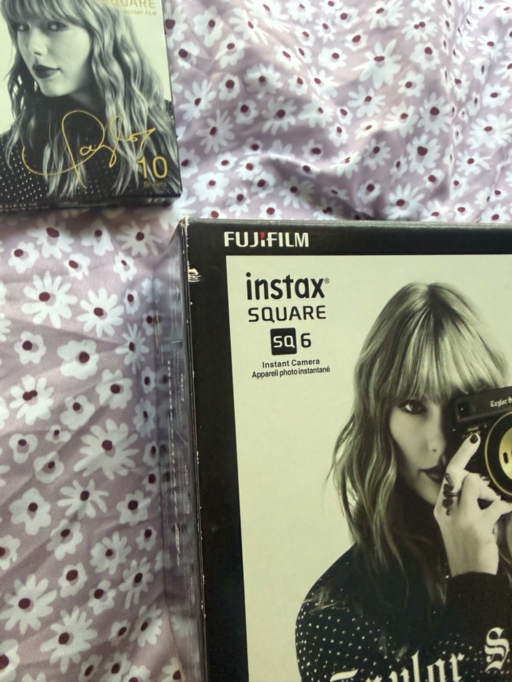 Taylor Swift Reputation Fujifilm instax SQUARE SQ6 Camera and 1 pack of film